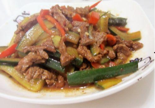 瓜和牛肉吃馅,传统与创新的美味融合