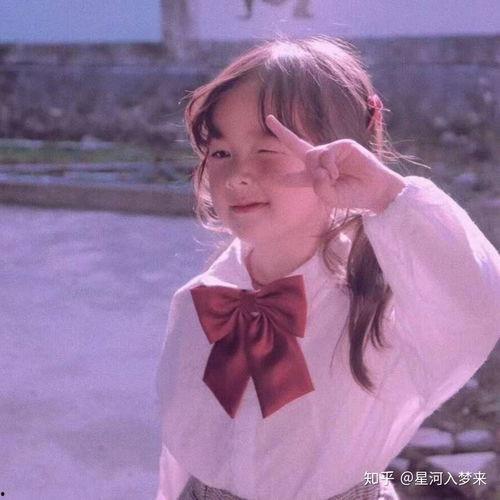 网红萌娃爱你头像动漫,动漫风下的童真魅力