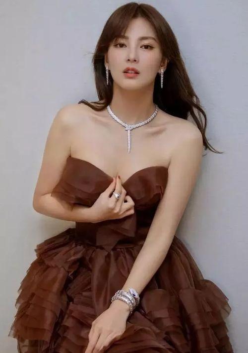 明星绮,明星绮的璀璨人生