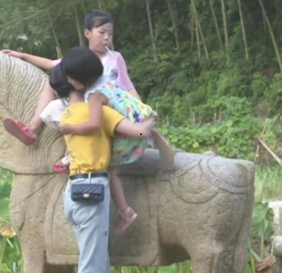 吃瓜学妹周迅,吃瓜学妹的蜕变之路