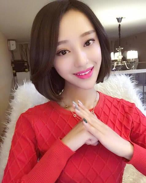 美艳小网红,网络红人的崛起与影响力